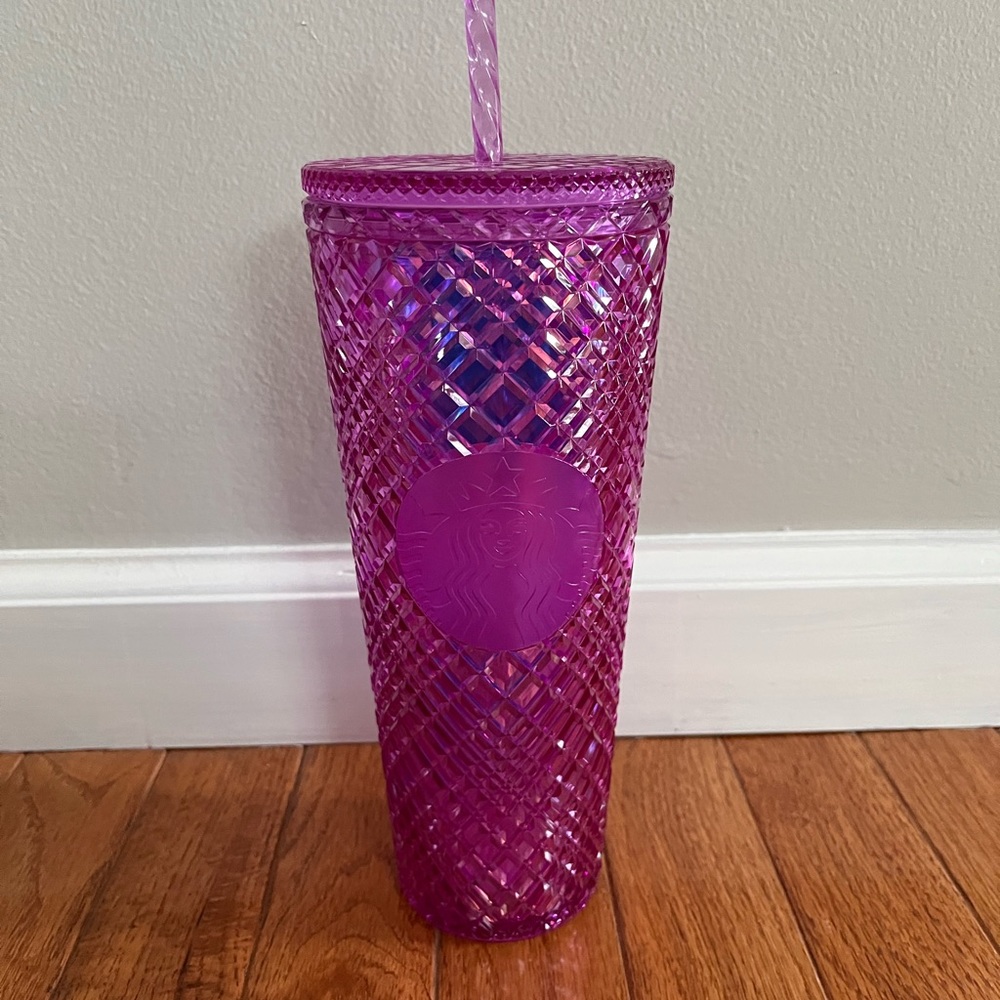 Starbucks 2023 Heartfelt Collection Pink